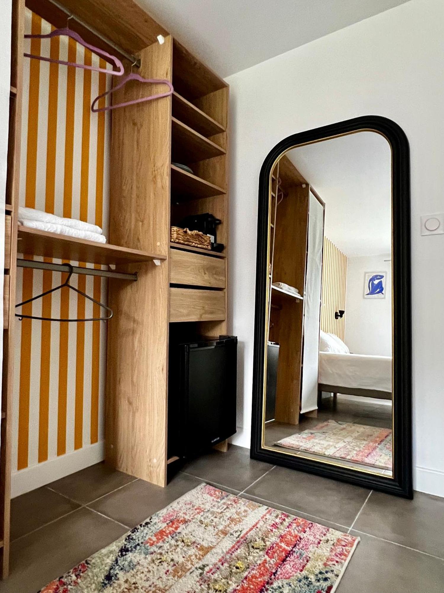 Chambre Dans Maison Meuliere Avec Jardin Chelles  Exterior foto